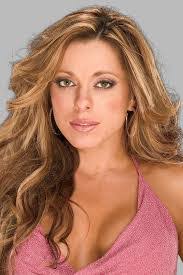 Carolyn Devore's Instagram, Twitter & Facebook