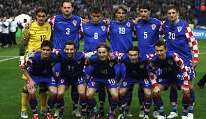 Spanien und kroatien würde schon ein unentschieden mit jeweils zwei toren reichen, um in die runde der letzten acht teams einzuziehen. Em 2012 Gruppe C