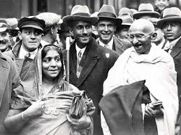 Mahatma gandhi embarks on the salt satyagraha. Martyrs Day Nation Pays Homage To Mahatma Gandhi On His 72nd Death Anniversary What Martyrs Day The Economic Times