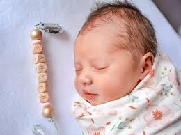 Booking for Bumps!! I absolutely love getting gorgeous mommas-to-be in  front of my lense, so if you're expecting and haven't booked your  Maternity, Fresh 48, or Lifestyle Newborn sessions, I'd love to