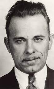 John dillinger and his bride had no income, so the couple moved into the house on dillinger's john dillinger took the prosecutor's advice and the courts went hahaha sucker and gave him 10 to 20. John Dillinger Wikipedia