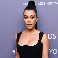 Kourtney kardashian started dating scott disick in the year 2006. Kourtney Kardashian Takes Kids To Wyoming Amid Kuwtk Break Pics
