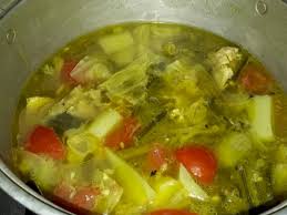 Berikut okezone rangkumkan resep lengkap sayur asam khas betawi yang bisa anda coba di masukkan bumbu halus, daun salam, lengkuas, asam, dan gula jawa, masak hingga mendidih Uew23nktvz5ptm