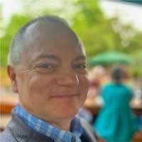 Stephen Mossman's Instagram, Twitter & Facebook