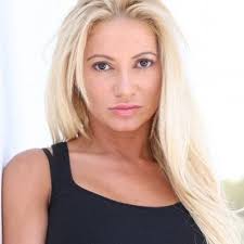 Daniela Trotter (@DanielaTrotter)