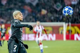 Though due to his parents, he has cameroonian and algerian ancestry, which made him eligible to play from any of. Kylian Mbappe Vermogen Und Gehalt Bei Psg 2021