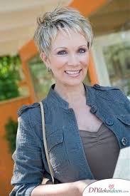 Check spelling or type a new query. Flotte Frisuren Fur Frauen Ab 50 Fryzury Krotkie 2020