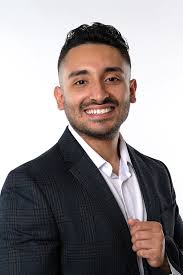 Ricky Barba Contreras, Real Estate Agent
