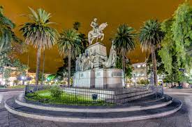 It might not be perfect, but there's no other place i would 9 de julio: Plaza 9 De Julio In Salta Argentinien Franks Travelbox