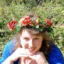 Holly Kulp (@the_veiledforest) • Instagram photos and videos