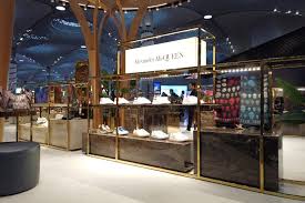 Save time at the airports, discover world duty free online. Atu Duty Free Opens 800sq M Luxury Square At The Heart Of Istanbul Airport The Moodie Davitt Report The Moodie Davitt Report