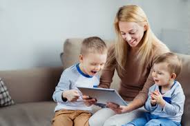 La familia representa un conjunto de seres humanos, donde se están presentes el. Siete Juegos Divertidos Que Los Ninos Pueden Hacer Por Videollamada Con Sus Amigos Y Familia