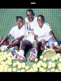 « Je crois que les pères ont été néfastes pour le tennis » – Richard Williams, le père de Venus et Serena Williams, a révélé pourquoi il n'assistait pas aux tournois de ses filles. Dans une interview sans détour, Richard Williams, le père de Venus et Serena Williams, a déclaré :