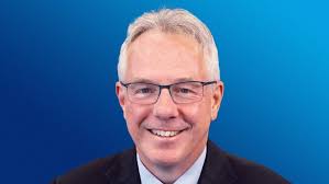 Because Hamiltonians Lead Diplomacy: Michael Murphy '87