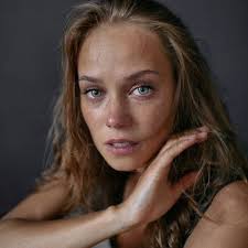 Ну а самым сложным эпизодом стал тот, где проваливаюсь под лед в озеро. Katerina Kovalchuk Lichnaya Zhizn Muzhchiny Biografiya Filmy I Roli Aktrisy