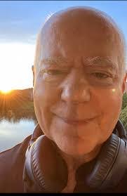 Kurt Graves's Instagram, Twitter & Facebook