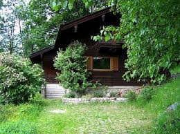 Ferienhaus Mit Grossem Eingezaunten Garten Und Bergblick In Fischbachau Bayern Hund Hundeurlaub Urlaubmi Eingezaunter Garten Ferienhaus Modernes Ferienhaus