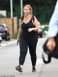 Encontre a foto editorial stock de josie gibson e outras fotos na coleção de fotografias editoriais da shutterstock. Josie Gibson Displays Her Sizzling Curves In A Plunging Lycra Bodysuit Aktuelle Boulevard Nachrichten Und Fotogalerien Zu Stars Sternchen