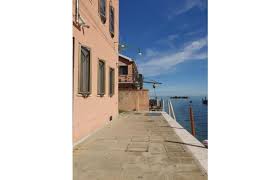 Appartamento in vendita venezia ve. Privato Vende Appartamento Appartamento A Murano Annunci Venezia Zona Lido Di Venezia Rif 244348