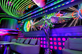 Room 103: Rhythm & Lights Extravaganza – K王