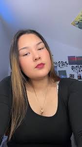 Mindy Cawley's Instagram, Twitter & Facebook