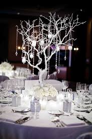 Incorporate Natural Details To Create A Winter Wonderland Winter Wedding Table Winter Wedding Table Decorations Winter Wedding Centerpieces