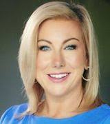 Lacey Argo's Instagram, Twitter & Facebook