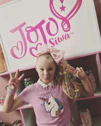 Kid In A Candy Store Jj S World Jojo Siwa Outfits Jojo Siwa Jojo Bows