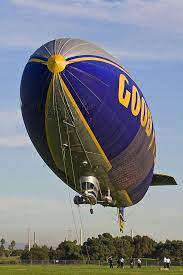 Goodyear Blimp 0576 4j Goodyear Blimp Zeppelin Airship Zeppelin