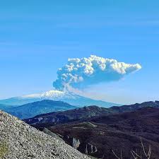 Its impressive size ( more than 3327 meters high with an average basal diameter of 40 km) overlooks the whole region. The Eruption Of Mount Etna On The 24th December 2018 Etna Experience