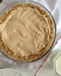 A Super Easy And Fast Recipe For No Bake Peanut Butter Pie Using Graham Crackers Peanut Butter Cream Chee Recette Entremet Beurre Recette Gateaux Et Desserts