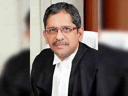 Who Was guaranteed Chief Justice Of large