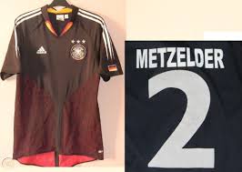 Christoph metzelder wurde am 05.11.1980 geboren. Germany Christoph Metzelder 2004 2006 Football Shirt Soccer Jersey Adidas Trikot 1728076451