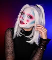 🕸️🤡 ⠀⠀⠀⠀⠀⠀⠀⠀⠀ Makeup: @mehronmakeup clown white lite & paradise makeup  (red, light blue) @likely.makeup The Ugly Palette (Amanita)  @colourpopcosmetics Matte about Hue (got iced, ping pong) @lunarbeauty  Aphrodite liquid lip ...