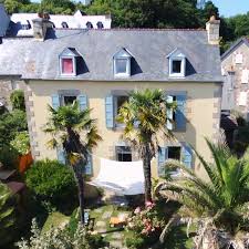 Toute l'actualité en direct, soyez informé des événements, des sorties, de l'agenda, des loisirs et des sports tout au long de la journée Join Our Family For Some Child Care In Lannion France