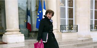 Je croyais que roselyne bachelot avait quitté la politique pour faire de. Gouvernement Castex Roselyne Bachelot Ministre Majeure Et Vaccinee Le Point