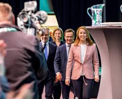 Vad skulle centerpartiet spela för roll i en framtida regering? Centerpartiet Tappar Stort I Tva Matningar Samtiden