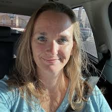 Jessica Kramer's Instagram, Twitter & Facebook