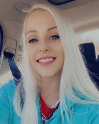 Heather Grim's Instagram, Twitter & Facebook