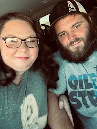 Just want to introduce myself before the party starts tomorrow!! My name is Kami  Alexander, I am 25 years old! I am a mom of a 2 year old! I am also