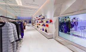 Could cool smart mirror in futuristic fitting room lead to creepy data. Rebecca Minkoff And The Store Of The Future