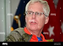 Amtierender verteidigungsminister christopher miller -Fotos und  -Bildmaterial in hoher Auflösung