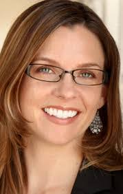 Ellen Connell's Instagram, Twitter & Facebook