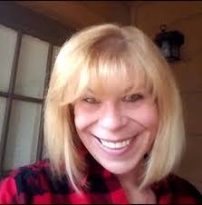 Dawn Goad's Instagram, Twitter & Facebook