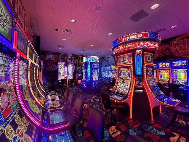 lavish-luck-casino
