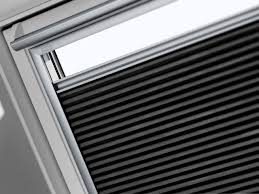 Nos stores occultants manuels (réf. Store Plisse Occultant Isolant Pour Fenetre De Toit Velux Velux France