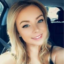 Michelle Dodd's Instagram, Twitter & Facebook