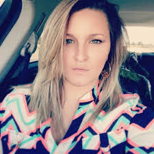 Shelby Hess's Instagram, Twitter & Facebook