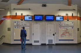 Créez votre calendrier mensuel et même annuel. En Juillet Aout Les Horaires Changent Sur Le Rer A Consultez Des Maintenant Les Horaires D Ete