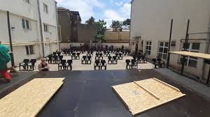 Fragment din rock art show la teatrul dramatic fani tardini galati septembrei 2019. Teatrul Dramatic Fani Tardini AnunÈ›Äƒ Primul Spectacol Cu Public Detalii Aici Ziar Independent Din GalaÈ›i